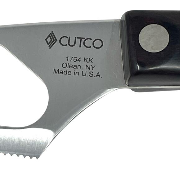 Cutco Cheese Knife Set-Charcuterie 2-Piece Gift Box Santoku & Traditional Style - Picture 6 of 16